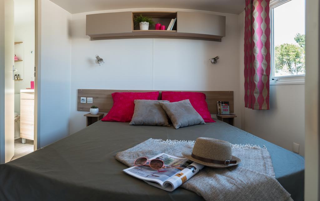 Camping Officiel Siblu Le Lac Des Reves 拉特斯 外观 照片