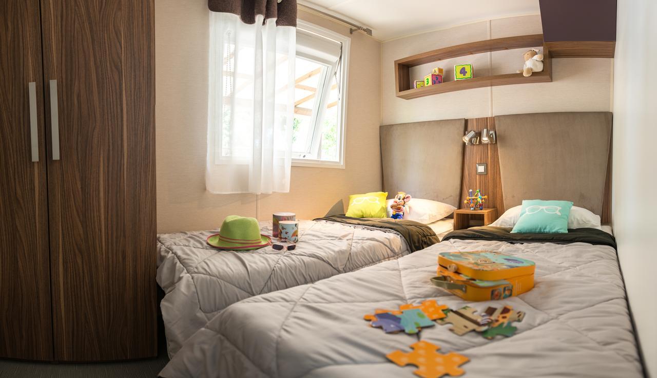 Camping Officiel Siblu Le Lac Des Reves 拉特斯 外观 照片