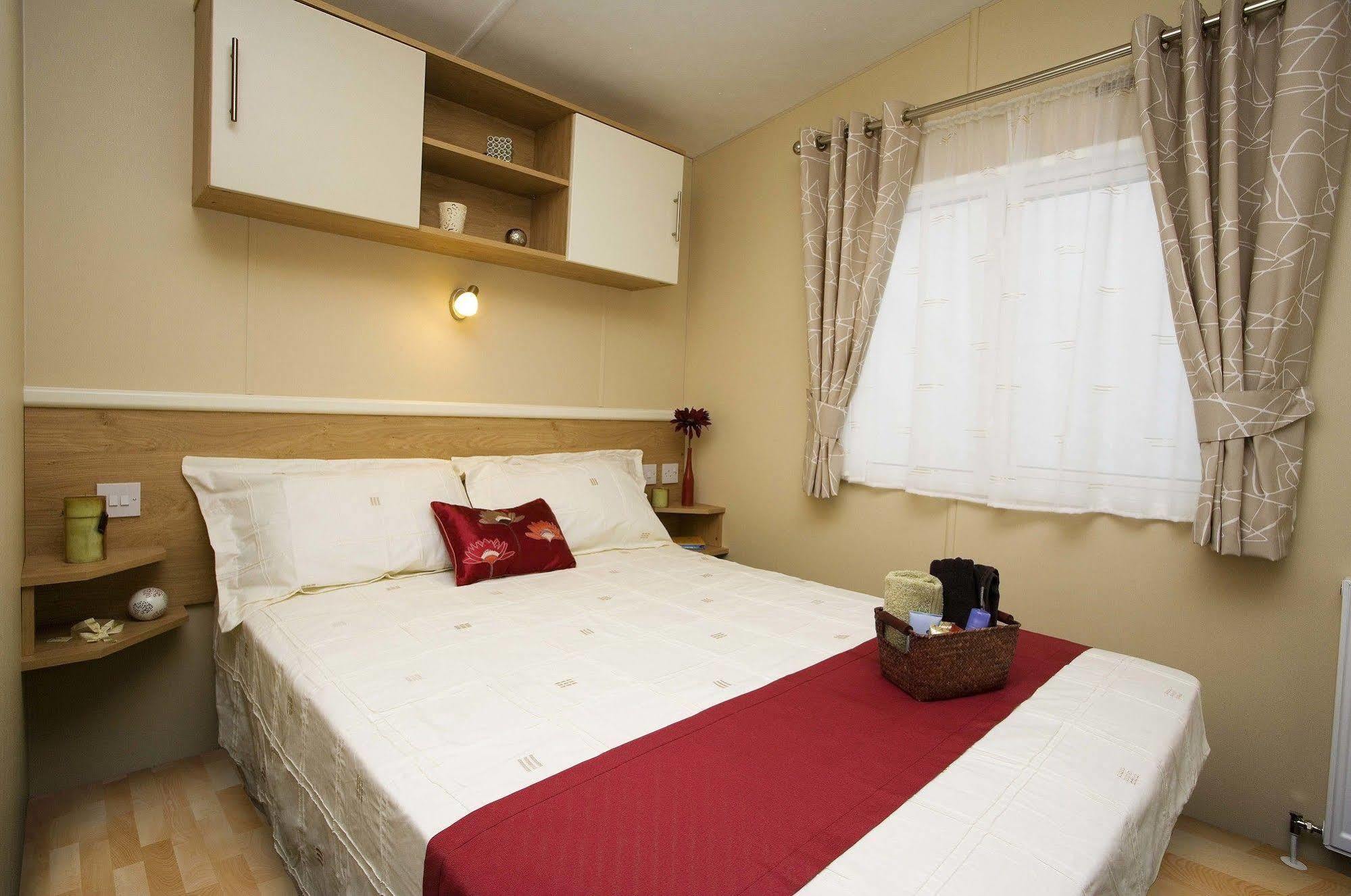 Camping Officiel Siblu Le Lac Des Reves 拉特斯 外观 照片